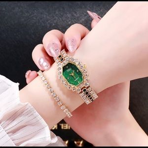 High Quality Trendy Ladies Watch